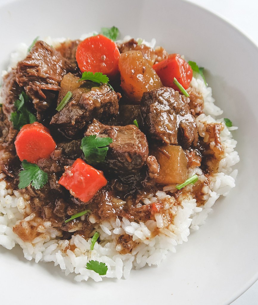 Chinese-style Daikon radish and beef stew