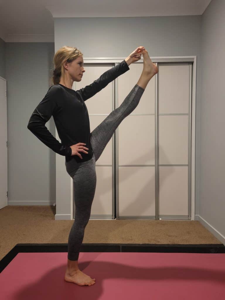 Yoga - Hasta Padangusthasana (Extended Hand-to-Big-Toe Pose)