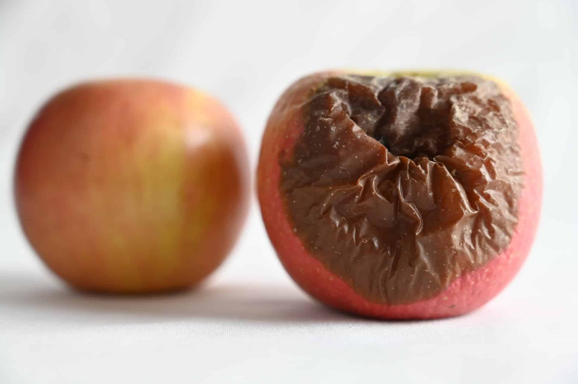 Apples and food preservative