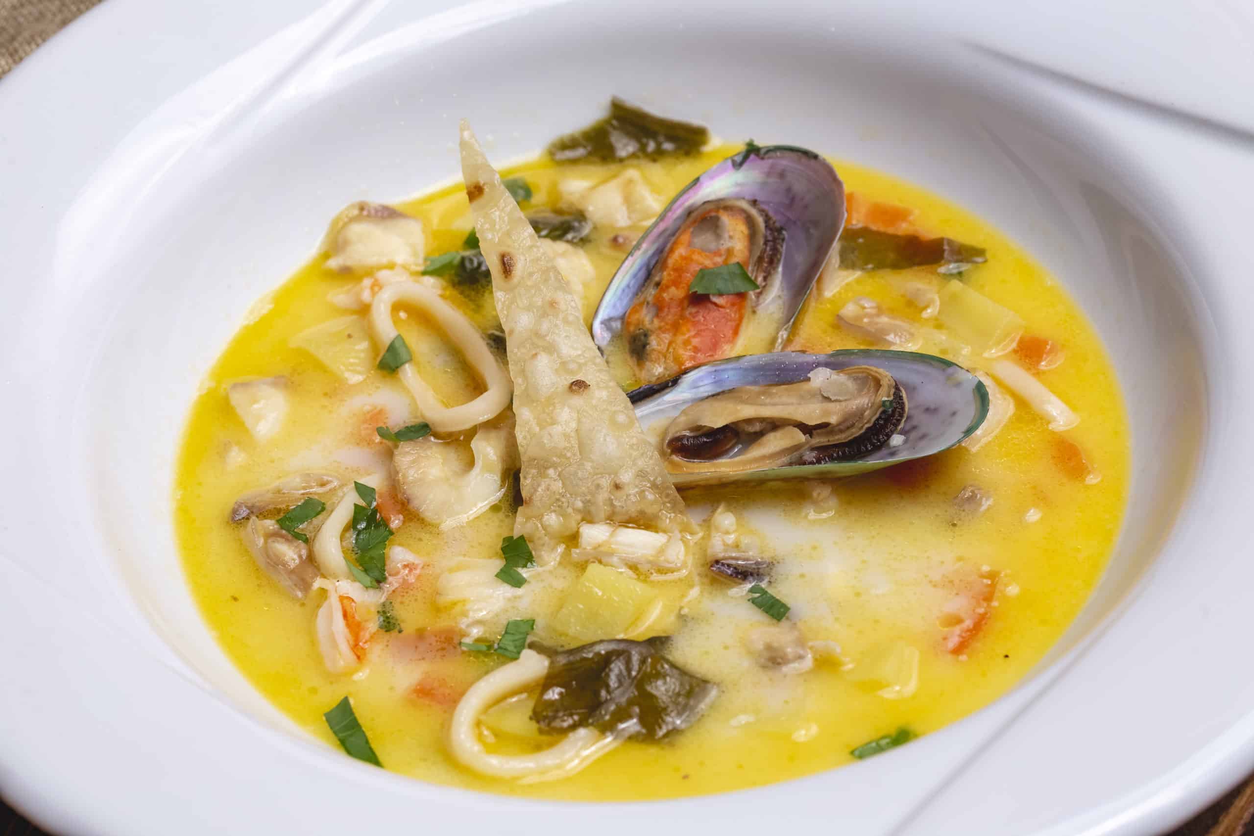 Potato and mussel soup