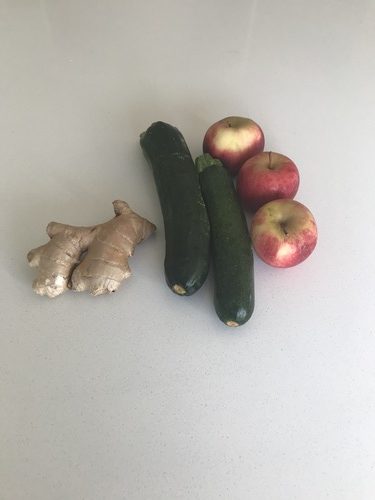 Zucchini and Apple Juice's ingredients