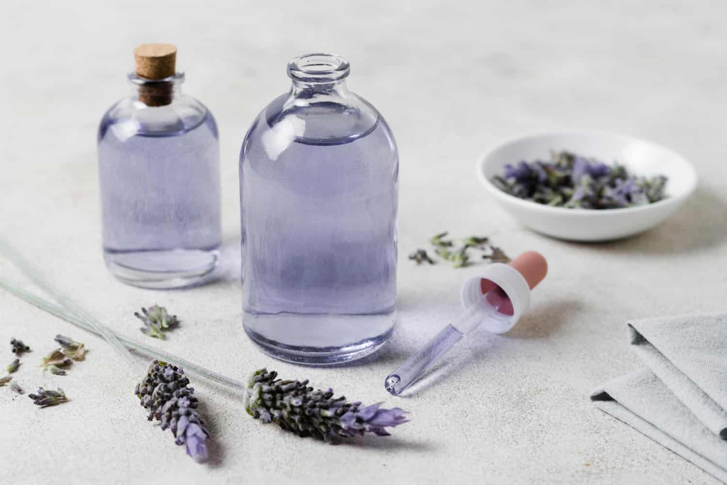 Essential Oils Use, Benefits and Therapeutic Dosage D'Connect