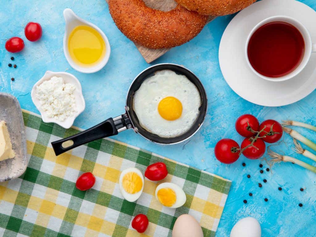 Fried eggs, cheese and butter