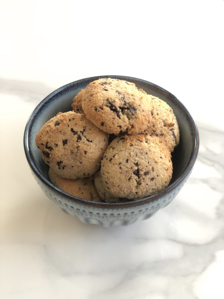 Almond cookies - main image