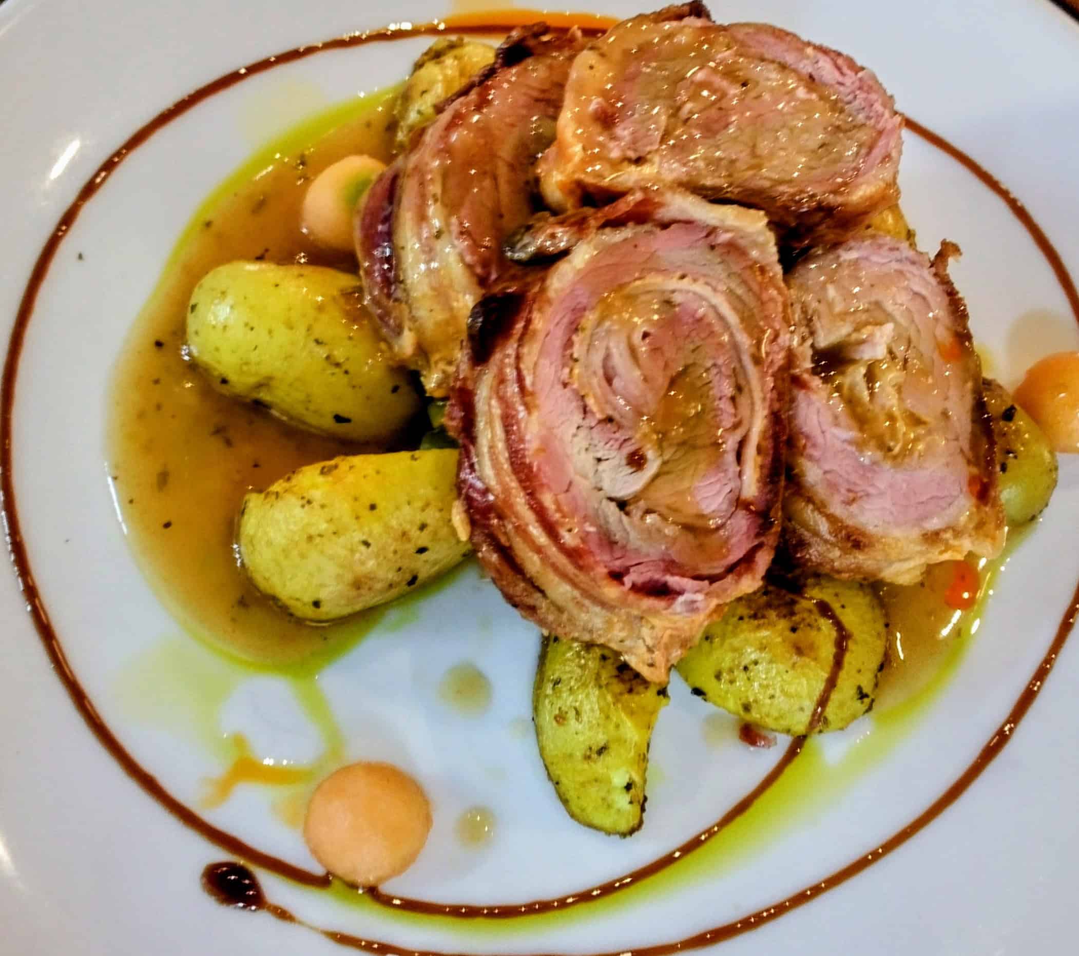 Punjeni Lungic (Stuffed Pork Tenderloin)