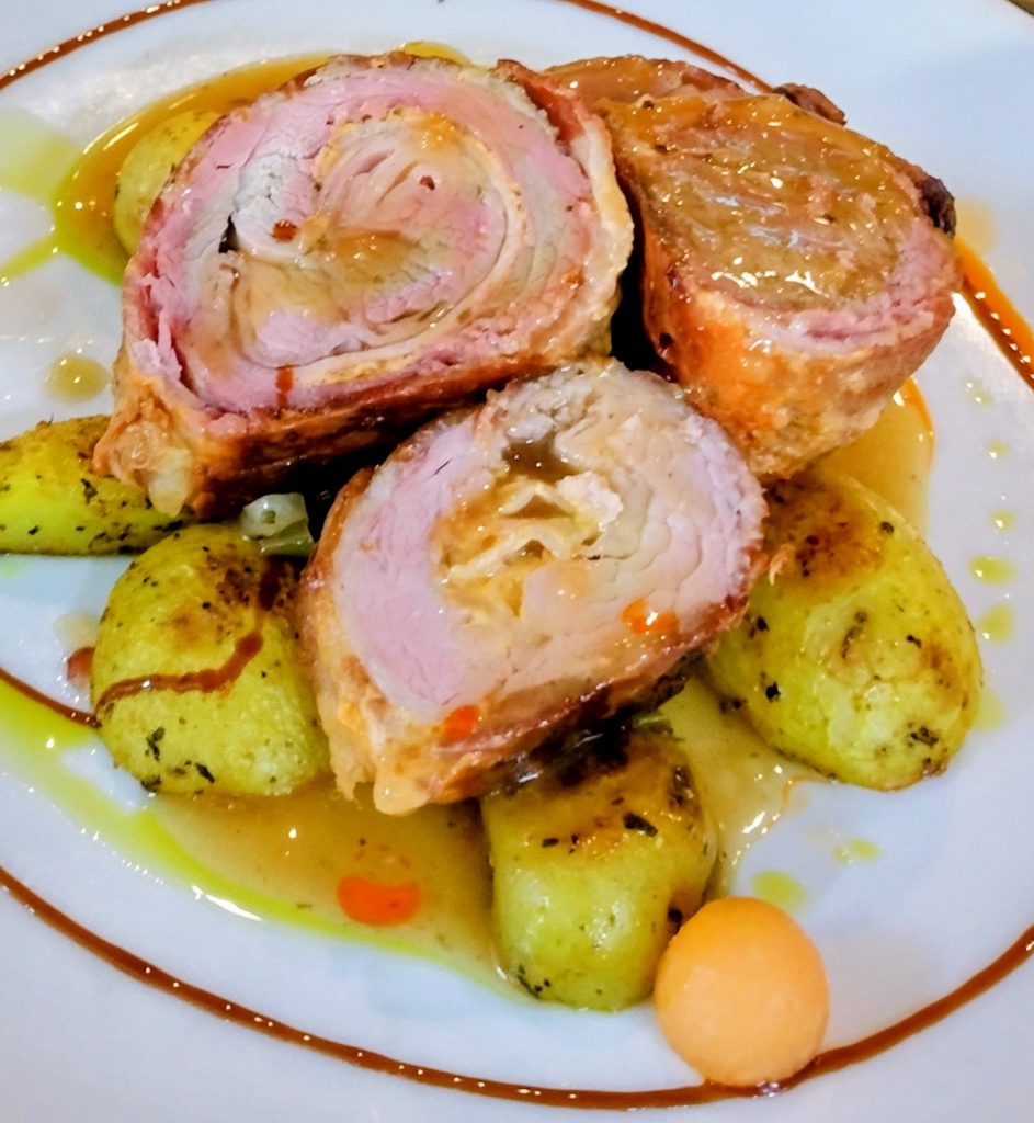 Punjeni Lungic (Stuffed Pork Tenderloin)