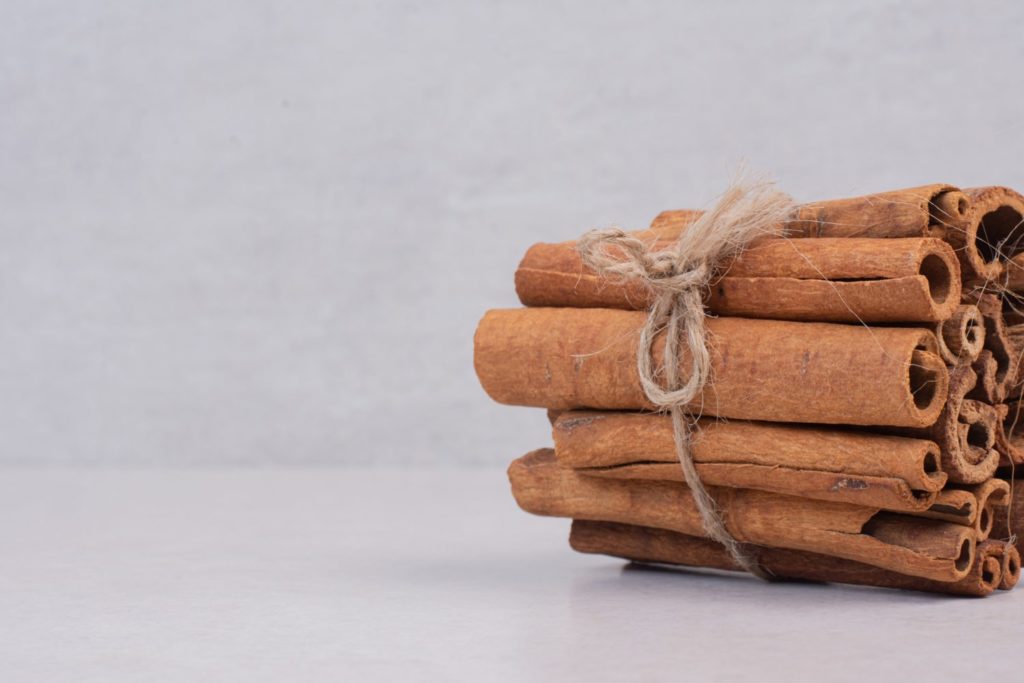 Cinnamon sticks
